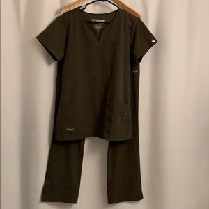 Women’s Grey’s Anatomy Scrub Set Olive